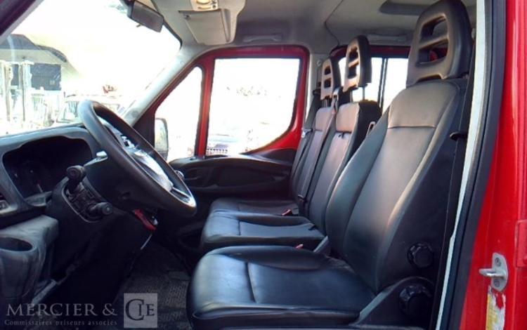 IVECO 35-130 BENNE DOUBLE CABINE ROUGE EG-814-TB