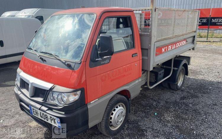 PIAGGIO PORTER AVEC BENNE BASCULANTE CU 880KG – 20954 KMS – ANNEE 2016 ROUGE EH-408-PK