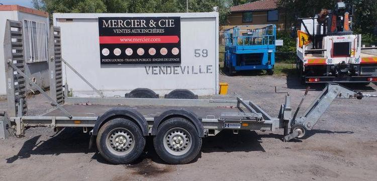 HUBIERE REMORQUE PORTE ENGIN 2 ESSIEUX – PTAC : 3,5 TONNES – ANNEE 2017  EJ-117-CE