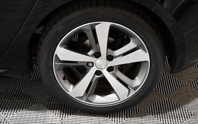 PEUGEOT 308 1,2 PURETECH 110CH STYLE S&S NOIR EK-840-RF