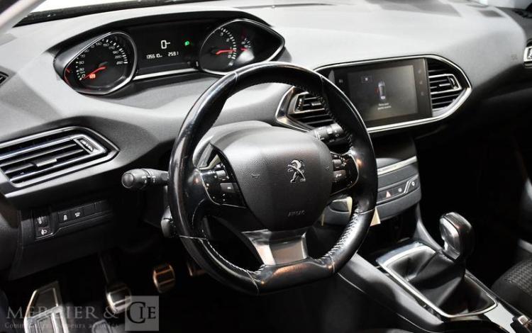 PEUGEOT 308 1,2 PURETECH 110CH STYLE S&S NOIR EK-840-RF