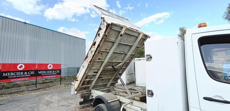 MERCEDES SPRINTER 2 2,2 D 143 CV BENNE AVEC COFFRE ACIER – DIESEL – 138102 KMS – AN 2017 BLANC EL-964-EJ