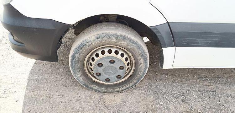 MERCEDES SPRINTER 2 2,2 D 143 CV BENNE AVEC COFFRE ACIER – DIESEL – 138102 KMS – AN 2017 BLANC EL-964-EJ
