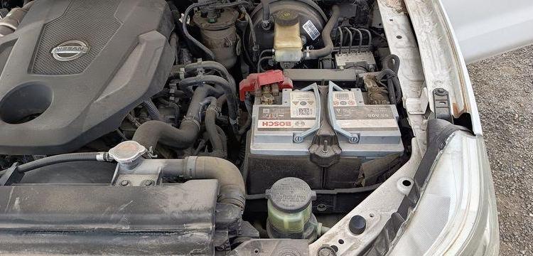 NISSAN NP 300 NAVARA (D23) 2.3 DCI 16V DOUBLE CABINE 4WD 190 CV – DIESEL – 105335 KMS BLANC EM-700-HP