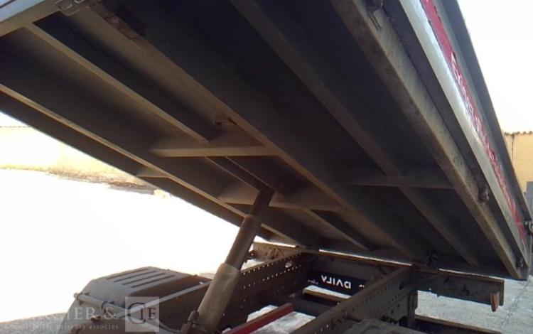 IVECO 35-120 BENNE SIMPLE CABINE COFFRE ROUGE EM-993-BP