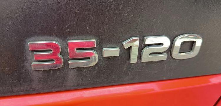 IVECO DAILY 35C12 BENNE AVEC COFFRE ACIER DIESEL – 167204 KMS – ANNEE 2017 ROUGE EN-665-DP