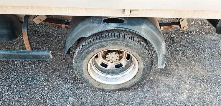 IVECO DAILY 35C12 BENNE AVEC COFFRE ACIER DIESEL – 164359 KMS – ANNEE 2017 ROUGE ES-764-AS
