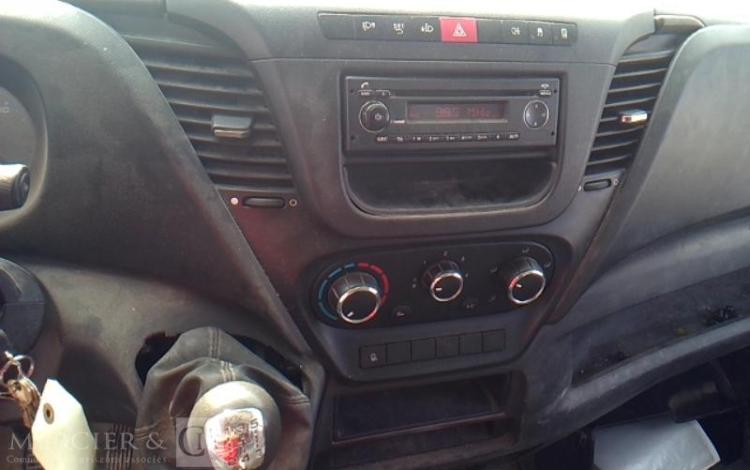 IVECO 35C12 BENNE SIMPLE CABINE NON ROULANT  ES-987-DJ
