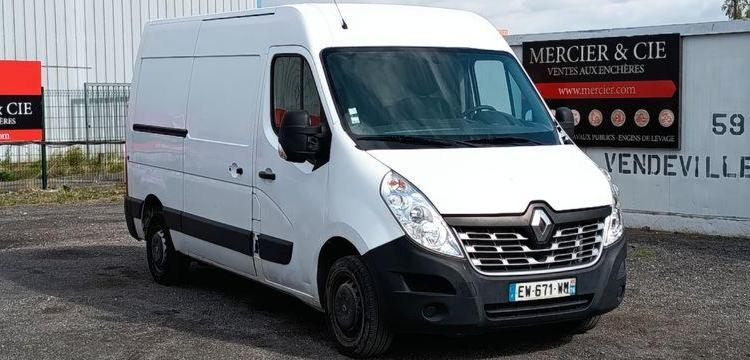 RENAULT MASTER 3 PHASE 2 TRACTION FOURGON L2H2  2.3 DCI 16V 130 CV – DIESEL – 191124 KMS BLANC EW-671-WM
