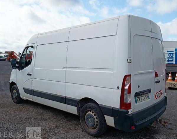 RENAULT MASTER 3 PHASE 2 TRACTION FOURGON L2H2  2.3 DCI 16V 130 CV – DIESEL – 191124 KMS BLANC EW-671-WM