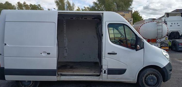 RENAULT MASTER 3 PHASE 2 TRACTION FOURGON L2H2  2.3 DCI 16V 130 CV – DIESEL – 191124 KMS BLANC EW-671-WM