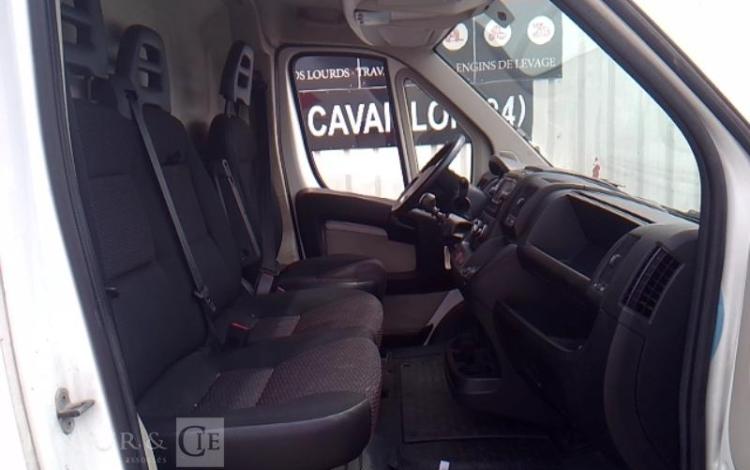 PEUGEOT BOXER 
FOURGON 335 2.0 HDI 130 L3H3 BLANC EY-097-RD