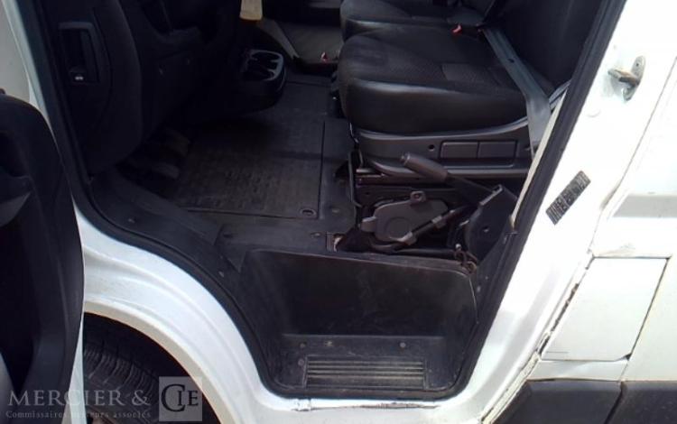 PEUGEOT BOXER 
FOURGON 335 2.0 HDI 130 L3H3 BLANC EY-097-RD