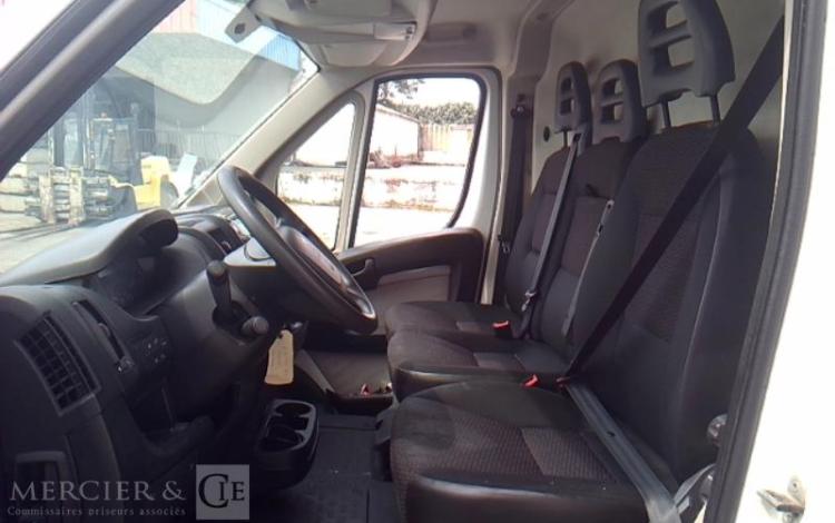 PEUGEOT BOXER 
FOURGON 335 2.0 HDI 130 L3H3 BLANC EY-097-RD