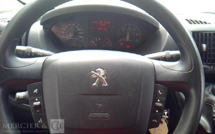 PEUGEOT BOXER 
FOURGON 335 2.0 HDI 130 L3H3 BLANC EY-097-RD