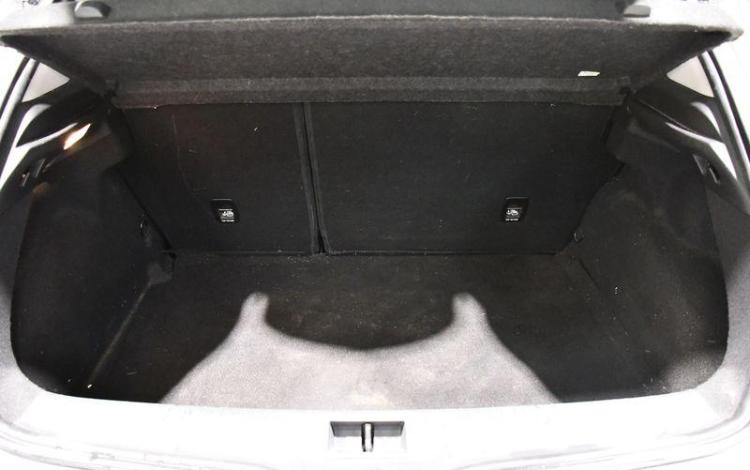 RENAULT MEGANE INTENS ENERGY DCI130 GRIS EY-113-HE
