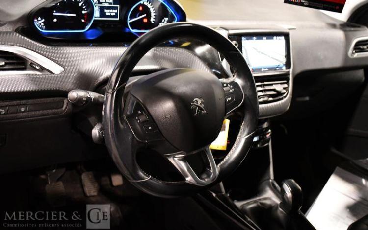 PEUGEOT 2008 GENERATION-I 1.2 PURETECH 110CH ACTIVE S&S NOIR EY-514-RC
