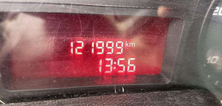 IVECO 35C12 BENNE SIMPLE CABINE COFFRE  EY-550-GC