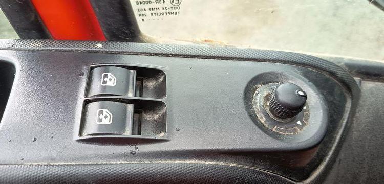 IVECO 35C12 BENNE SIMPLE CABINE COFFRE  EY-550-GC