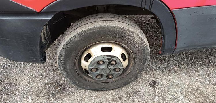 IVECO 35C12 BENNE SIMPLE CABINE COFFRE  EY-550-GC