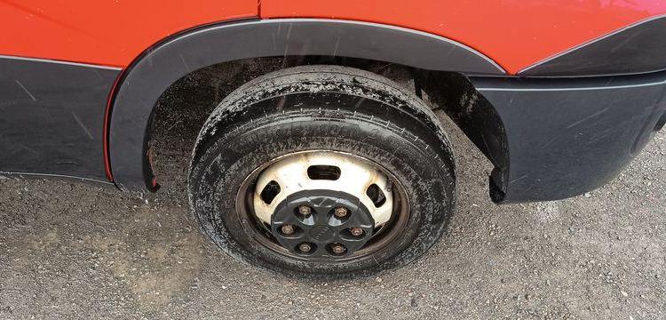 IVECO 35C12 BENNE SIMPLE CABINE COFFRE  EY-550-GC