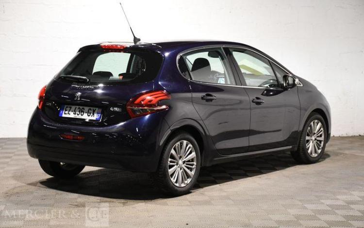 PEUGEOT 208 1,2 BLEU EZ-436-GX