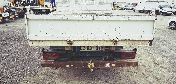 IVECO DAILY 6 35C14 2,3 D 16V 136CV BENNE AVEC COFFRE ACIER DIESEL – 133493 KMS BLANC EZ-931-QW