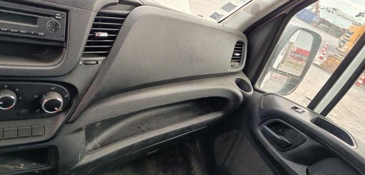 IVECO DAILY 35C12 2,3D 16V 116 CV DOUBLE CABINE AVEC BENNE – DIESEL – 115078 KMS BLANC FA-210-CK