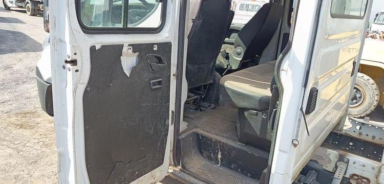 IVECO DAILY 35C12 DOUBLE CABINE AVEC BENNE DIESEL – 126030 KMS – ANNEE 2018 BLANC FA-983-CJ