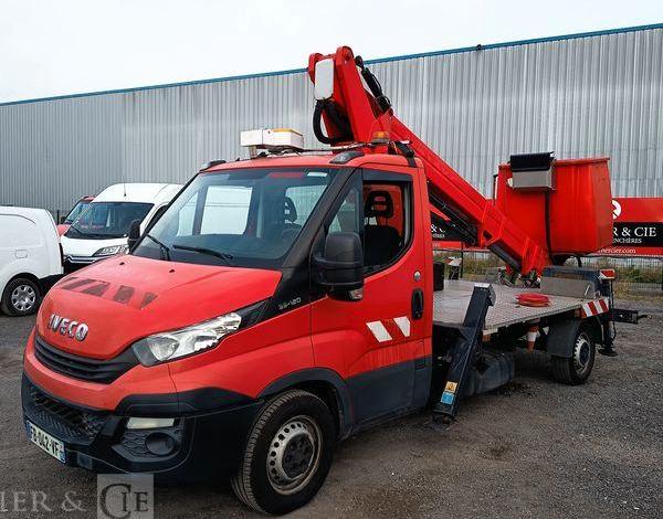 IVECO 35S12 AVEC NACELLE FRANCE ELC B17CTE 16M -DIESEL – 1460 HEURES – 26985 KMS ROUGE FB-042-VF