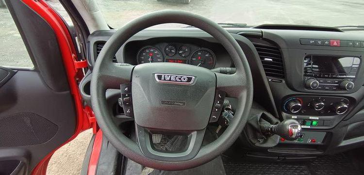 IVECO 35S12 AVEC NACELLE FRANCE ELC B17CTE 16M -DIESEL – 1460 HEURES – 26985 KMS ROUGE FB-042-VF