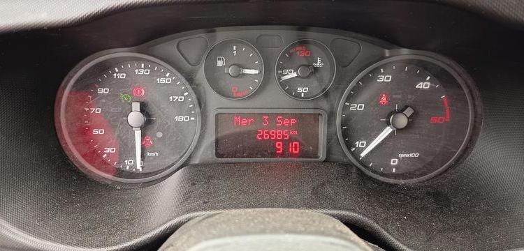 IVECO 35S12 AVEC NACELLE FRANCE ELC B17CTE 16M -DIESEL – 1460 HEURES – 26985 KMS ROUGE FB-042-VF