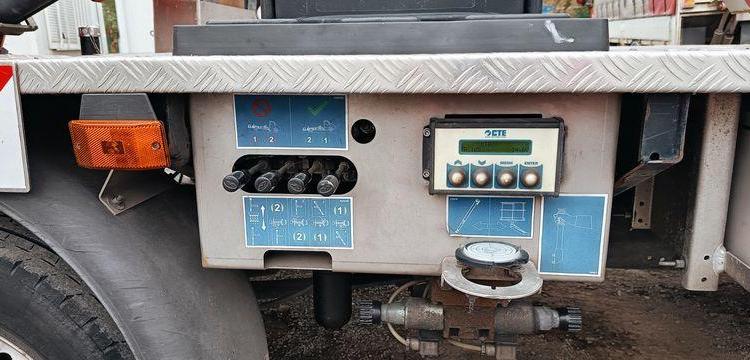 IVECO 35S12 AVEC NACELLE FRANCE ELC B17CTE 16M -DIESEL – 1460 HEURES – 26985 KMS ROUGE FB-042-VF