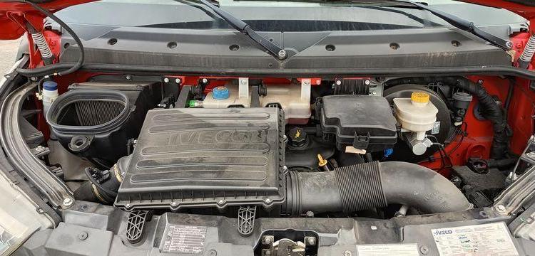 IVECO 35S12 AVEC NACELLE FRANCE ELC B17CTE 16M -DIESEL – 1460 HEURES – 26985 KMS ROUGE FB-042-VF