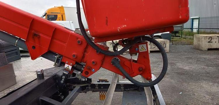 IVECO 35S12 AVEC NACELLE FRANCE ELC B17CTE 16M -DIESEL – 1460 HEURES – 26985 KMS ROUGE FB-042-VF