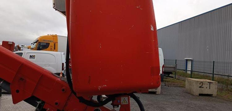IVECO 35S12 AVEC NACELLE FRANCE ELC B17CTE 16M -DIESEL – 1460 HEURES – 26985 KMS ROUGE FB-042-VF