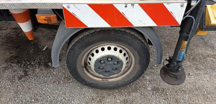 IVECO 35S12 AVEC NACELLE FRANCE ELC B17CTE 16M -DIESEL – 1460 HEURES – 26985 KMS ROUGE FB-042-VF