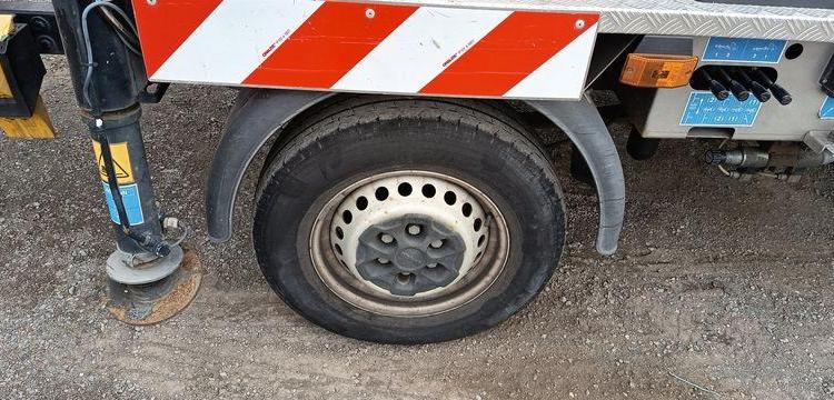 IVECO 35S12 AVEC NACELLE FRANCE ELC B17CTE 16M -DIESEL – 1460 HEURES – 26985 KMS ROUGE FB-042-VF