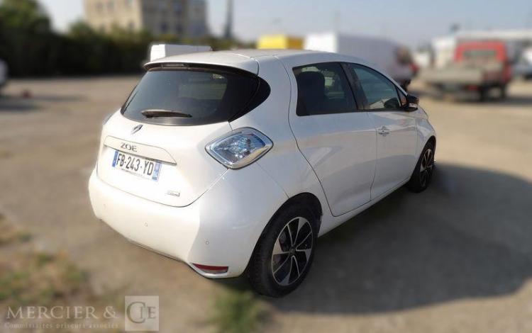 RENAULT Zoé BLANC FB-243-YD