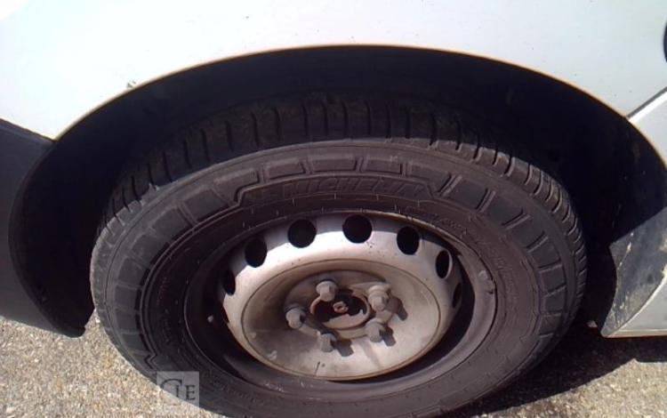 RENAULT MASTER NACELLE SUR VL 12M 1982H BLANC FB-575-PN