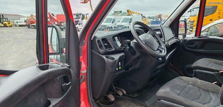 MULTITEL DAILY AVEC NACELLE MULTITEL MT222 22M –  2477 HEURES – 51333 KMS – ANNEE 2019 ROUGE FD-263-KY
