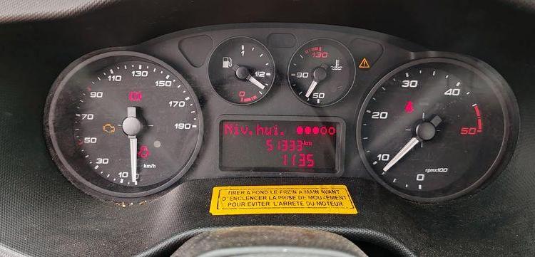 MULTITEL DAILY AVEC NACELLE MULTITEL MT222 22M –  2477 HEURES – 51333 KMS – ANNEE 2019 ROUGE FD-263-KY