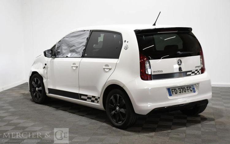 SKODA CITIGO BLANC FD-370-FC