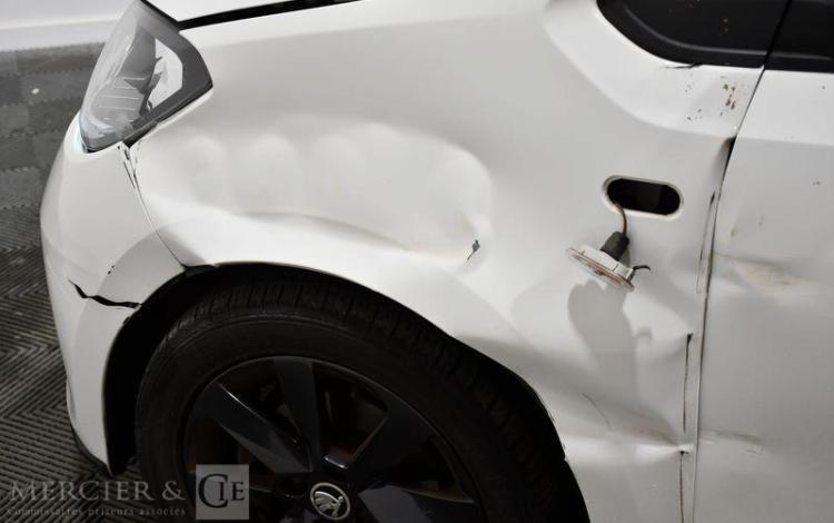 SKODA CITIGO BLANC FD-370-FC
