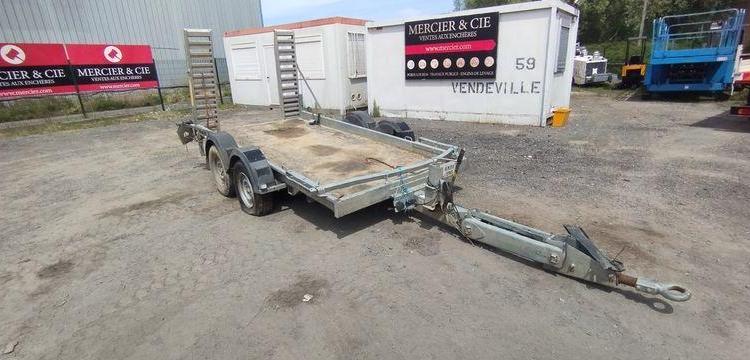 HUBIERE REMORQUE PORTE ENGIN 2 ESSIEUS PTAC : 3,5 TONNES – ANNEE 2019  FE-394-EM