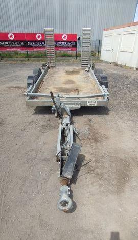 HUBIERE REMORQUE PORTE ENGIN 2 ESSIEUS PTAC : 3,5 TONNES – ANNEE 2019  FE-394-EM