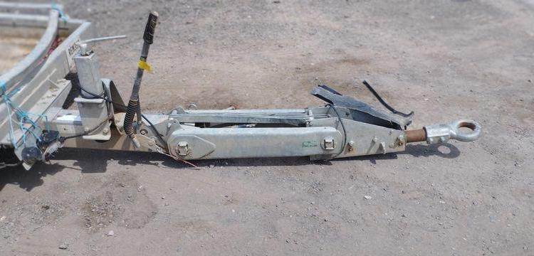 HUBIERE REMORQUE PORTE ENGIN 2 ESSIEUS PTAC : 3,5 TONNES – ANNEE 2019  FE-394-EM