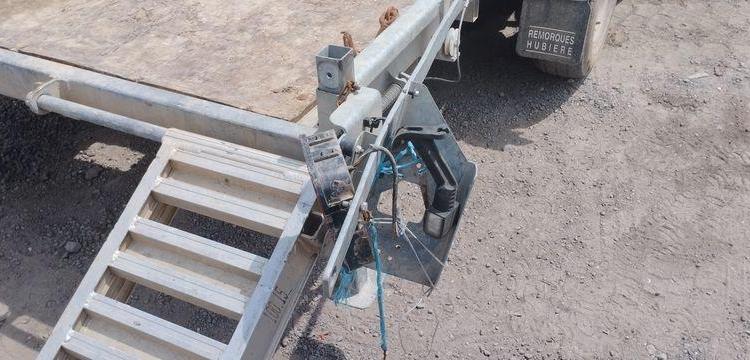 HUBIERE REMORQUE PORTE ENGIN 2 ESSIEUS PTAC : 3,5 TONNES – ANNEE 2019  FE-394-EM