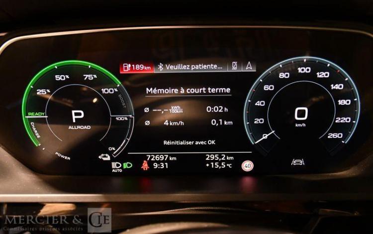AUDI E-TRON SPORTBACK PH1 55 408CH AVUS e-QUATTRO BLEU FE-901-XT