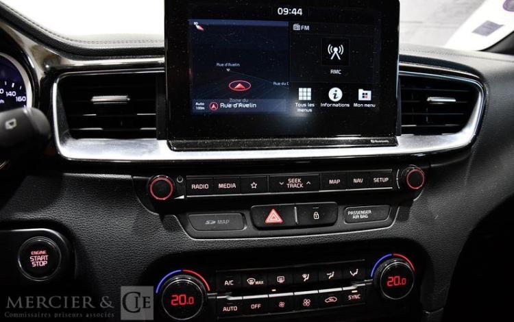 KIA PROCEED 1,4T-GDI140 GT LINE BLANC FF-193-QC
